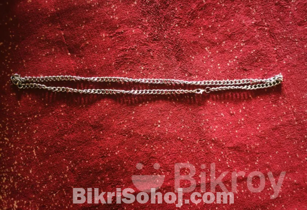 এক্সক্লুসিভ স্টাইলিশ সিলভার কালার কিউবান কার্ব চেন